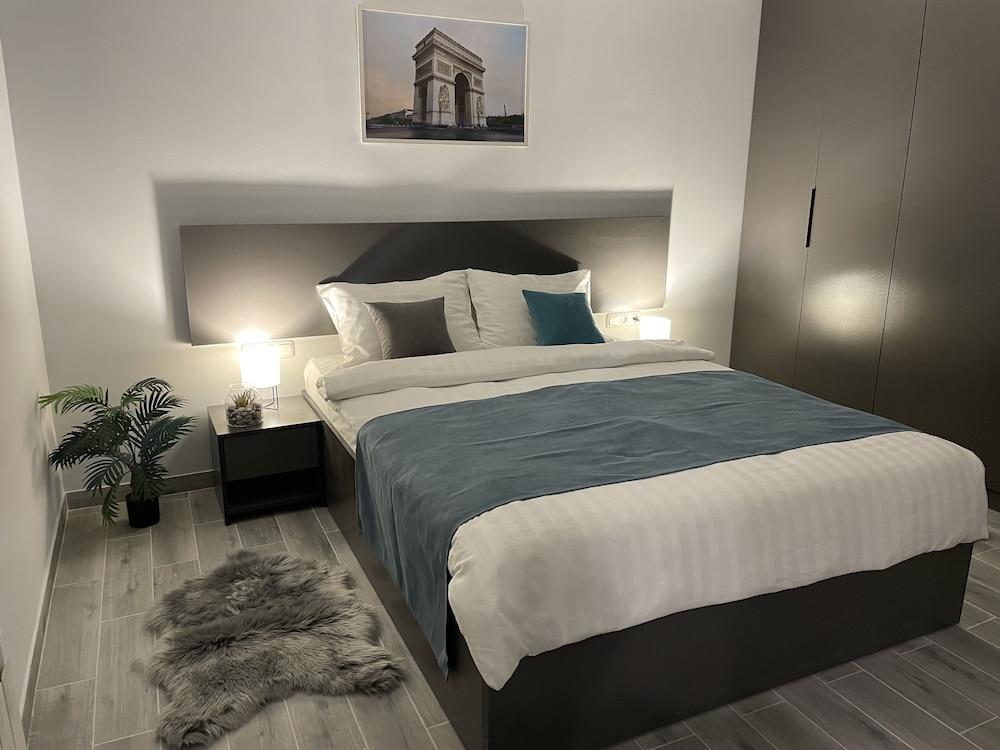 Hotel Meg Erywań Zewnętrze zdjęcie