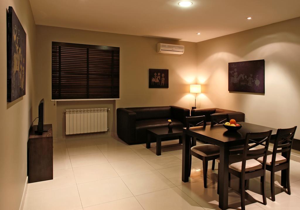 Hotel Meg Erywań Zewnętrze zdjęcie