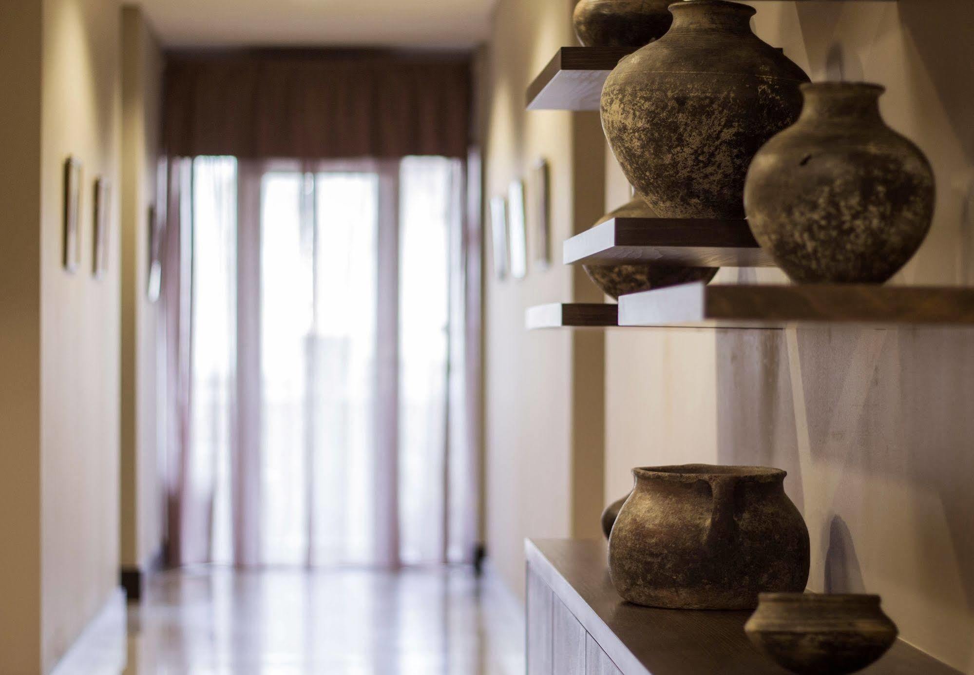 Hotel Meg Erywań Zewnętrze zdjęcie